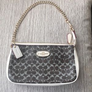 Beautiful Coach Chain Wristlet